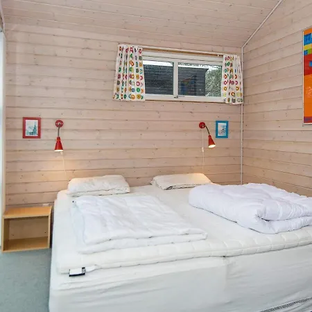 Four-bedroom In Glesborg 15 Holiday home *